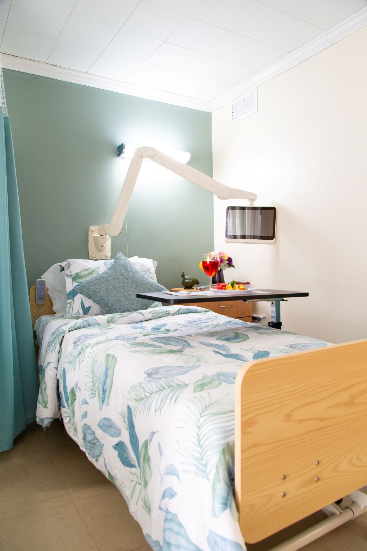 pacific care nursing patient bed vertical view